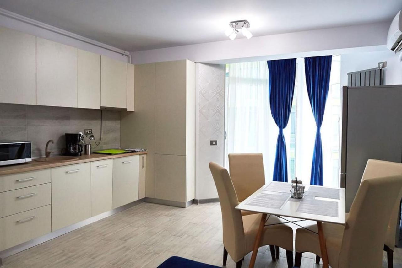 Blue Apartment In Spa N Pool Beach Resort Năvodari Zewnętrze zdjęcie