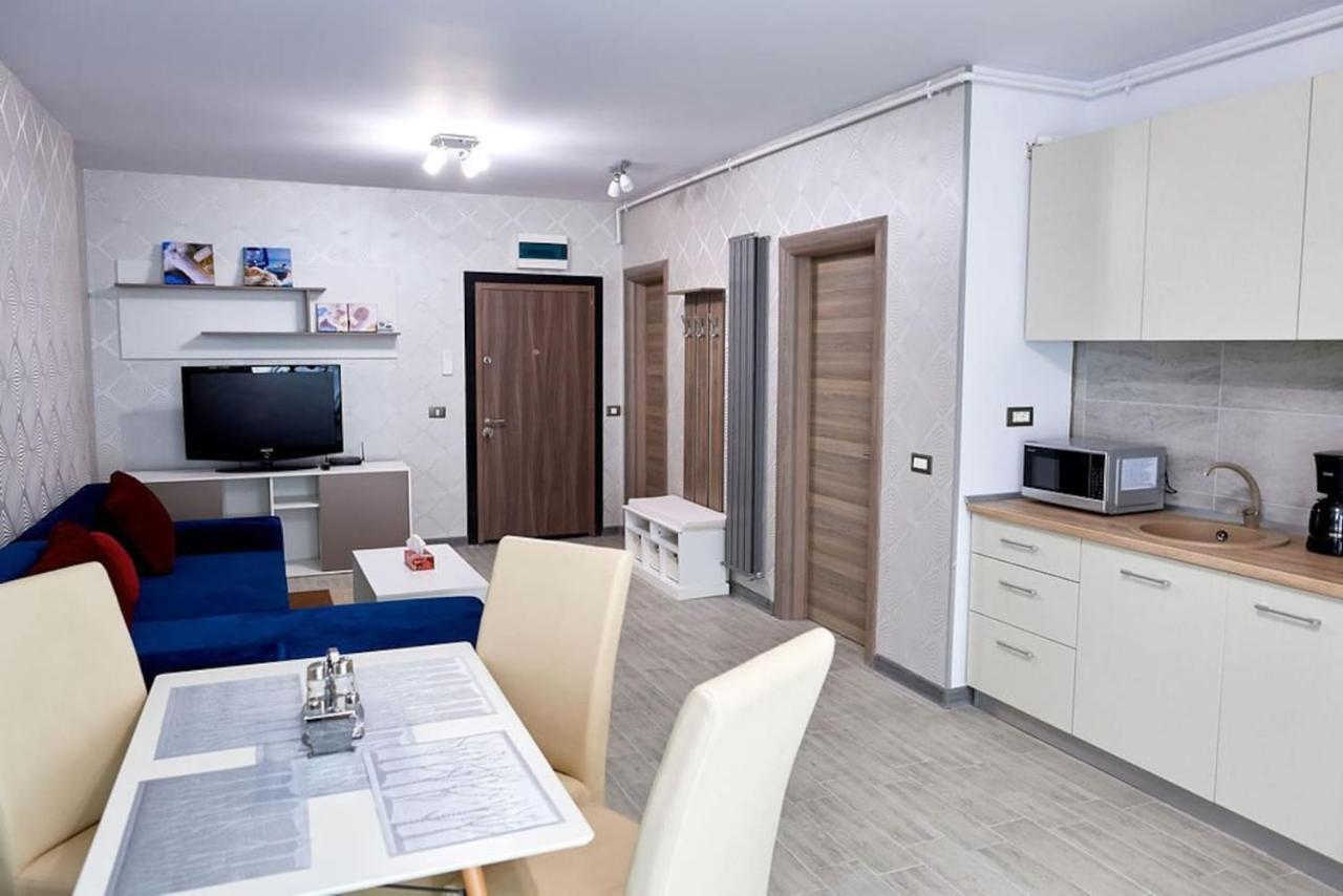 Blue Apartment In Spa N Pool Beach Resort Năvodari Zewnętrze zdjęcie